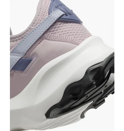 Кросівки жіночі Nike Tc 7900 Shoes Pink DD9682-002