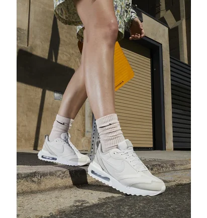 Кроссовки женские Nike Air Max Dawn White Dm8261-001
