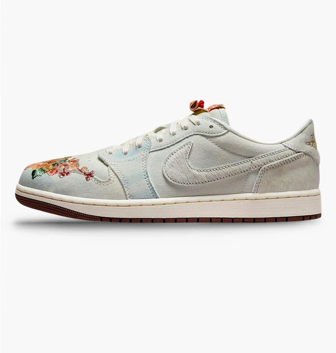 Кроссовки мужские Air Jordan 1 Low Og Light Blue IQ1108-011