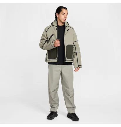 Вітровка чоловіча Nike Tech Storm-Fit Adv Olive HM9473-320