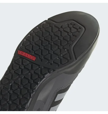 Кроссовки унисекс Adidas Terrex Swift Solo 2.0 Hiking Black IE6901