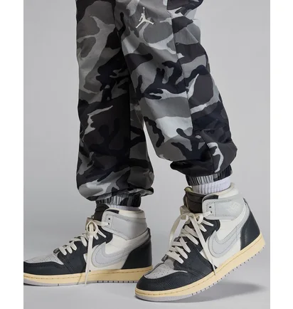 Штани чоловічі Air Jordan Mvp Trousers Camo/Grey FZ3529-010