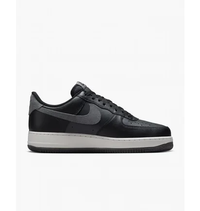 Кроссовки мужские Nike Air Force 1 07 Lv8 Shoes Black FJ4170-004