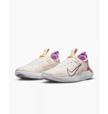 Кросівки жіночі Nike Free Rn Nn Beige DX6482-800
