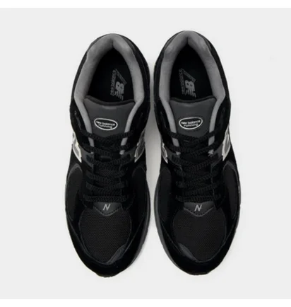 Кроссовки унисекс New Balance 2002R Black M2002RRC