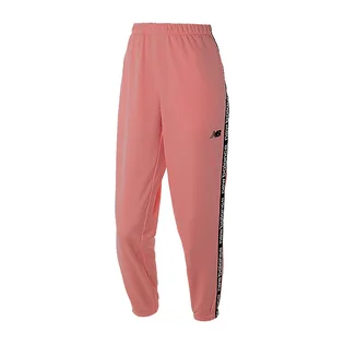 Штаны женские New Balance Relentless Jogger Pink WP11185PPR
