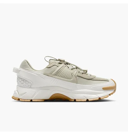 Кросівки жіночі Nike Zoom Vomero Beige HQ2181-100