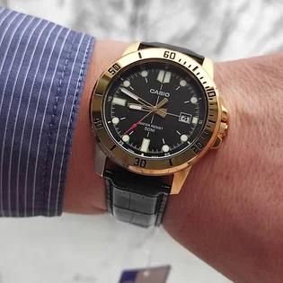 Часы мужские Casio Standard Analogue MTP-VD01GL-1E
