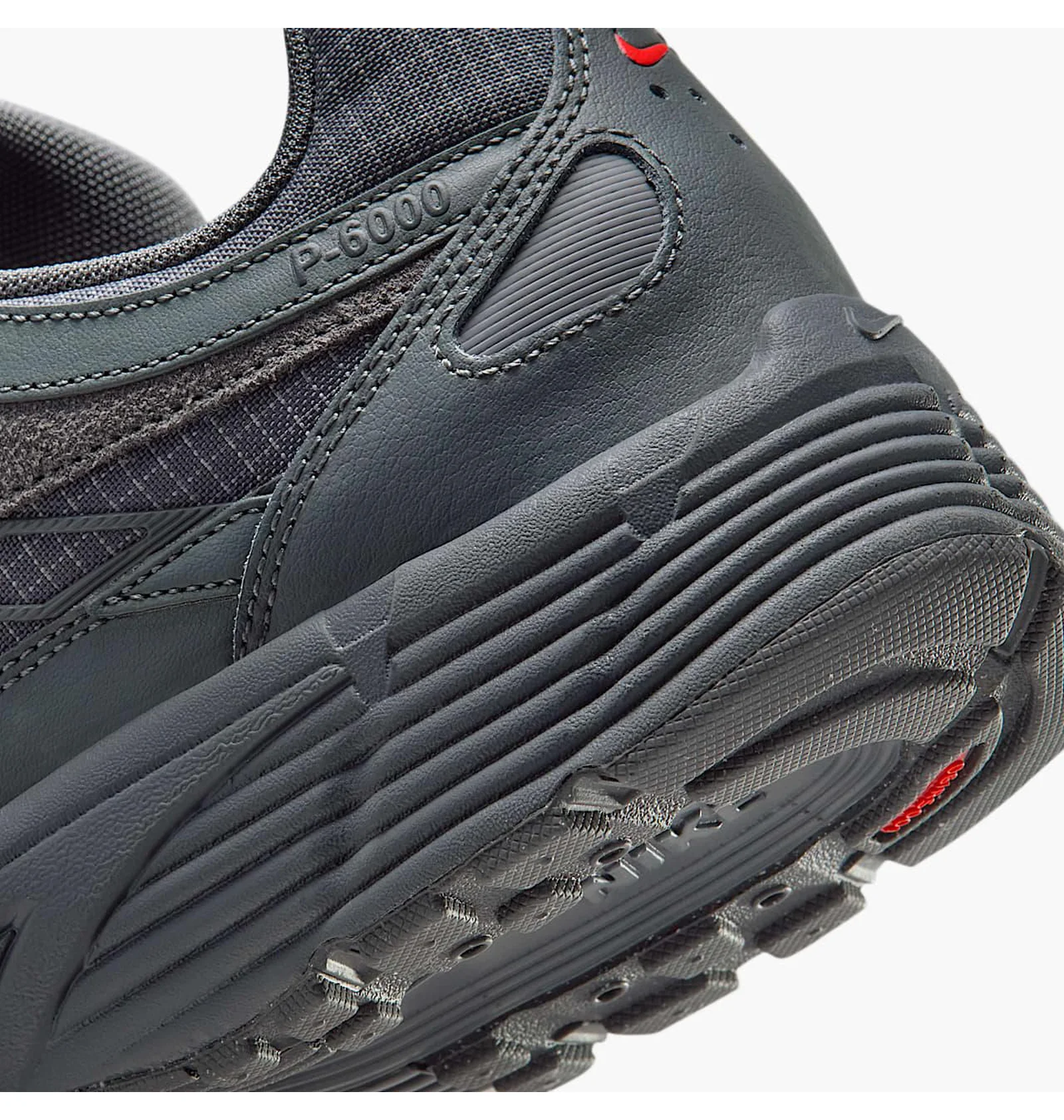ᐉ Кросівки чоловічі Nike P-6000 Premium Black IM6767-068