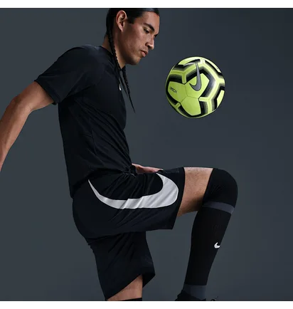 Шорти чоловічі Nike Academy Dri-Fit Soccer Shorts Black HJ4247-010