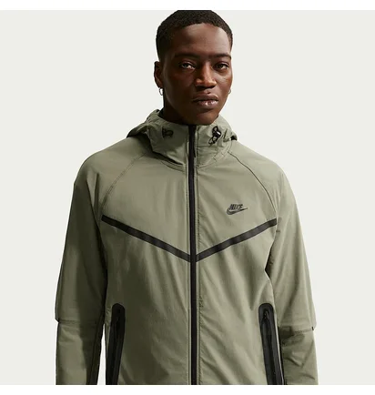 Куртка мужская Nike Tech Dri-Fit Woven Full-Zip Windrunner Olive IU6965-328