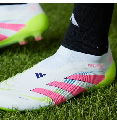 Бутсы унисекс Adidas Predator Elite Ll White/Pink ID3876