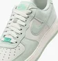 Кроссовки женские Nike Wmns Air Force 1 07 Se Green HQ1497-099