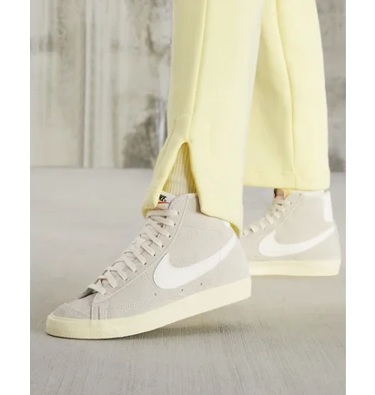 Кросівки жіночі Nike Blazer Mid 77 Vintage Beige Dv7006-001