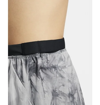 Шорты женские Nike Dri-Fit Repel WomenS Mid-Rise 3 Brief-Lined Trail Running Shorts With Pockets Grey DX1021-010