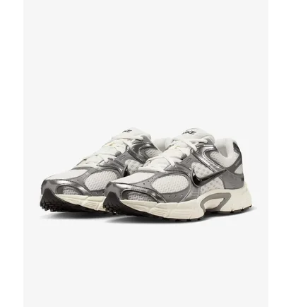 Кроссовки мужские Nike V5 Rnr White/Metallic HJ5228-009
