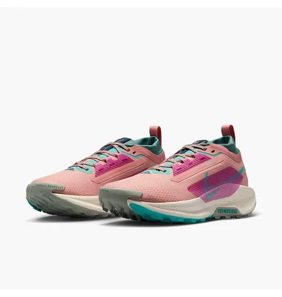 Кроссовки женские Nike Pegasus Trail 5 Gtx Peach FQ0912-600
