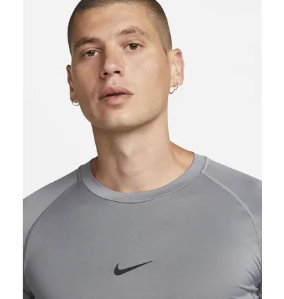 Футболка чоловіча Nike Dri-Fit Pro Grey FB7932-084