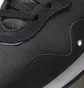 Кросівки чоловічі Nike Venture Runner Black CK2944-002