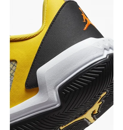 Кросівки унісекс Air Jordan One Take 4 Basketball Shoes Yellow DO7193-700