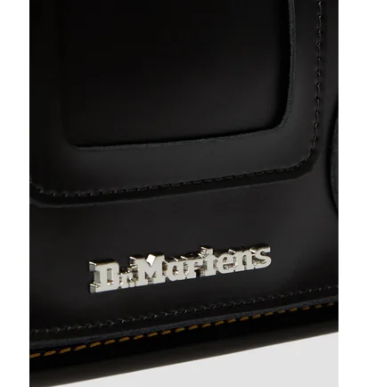 Сумка унисекс Dr. Martens 11 Inch Leather Messenger Bag Black AB097001