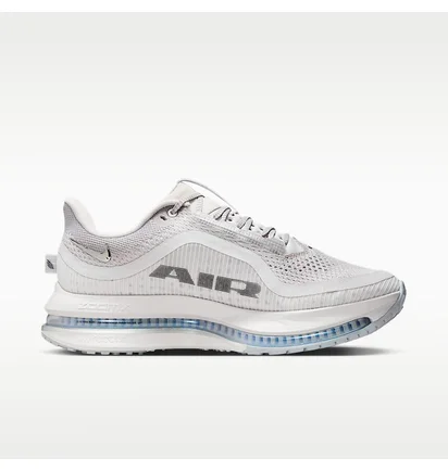 Кросівки жіночі Nike Pegasus Premium WomenS Road Running Shoes Grey HQ2593-005
