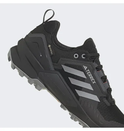 Кросівки унісекс Adidas Terrex Swift R3 Gore-Tex Hiking Shoes Black Hr1310