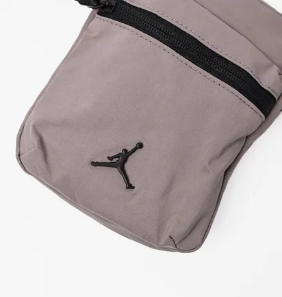 Сумка унісекс Air Jordan Airborne Festival Bag Grey 9A0631-G5O