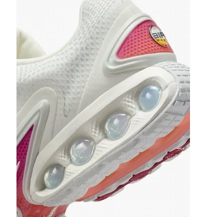Кроссовки женские Nike Air Max Dn Shoes White FJ3145-103