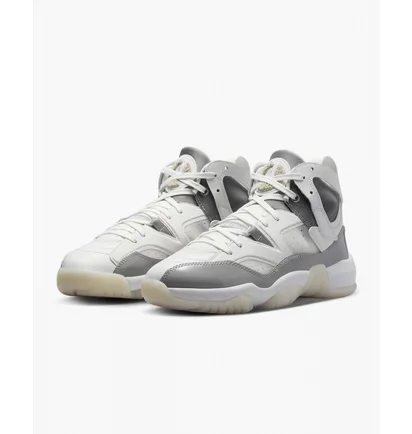 Кросівки жіночі Nike Jumpman Two Trey White Dr9631-002