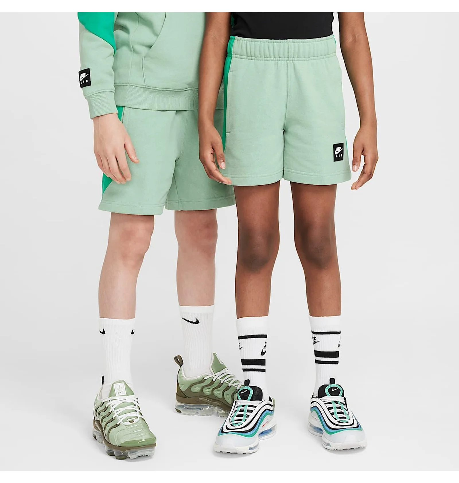 小 ᐉ Шорти дитячі Nike Air Olive HF8808-037 - придбати в інтернет
