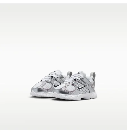 Кросівки дитячі Nike V5 Runner White/Metallic HQ6413-100