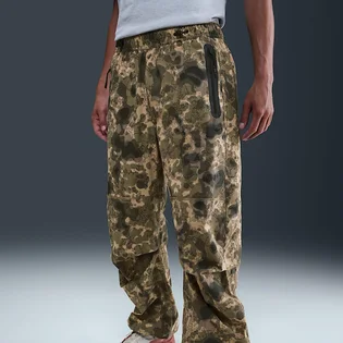 Штаны мужские Nike Tech Woven Camo Loose-Fit Trousers Olive HV0972-210