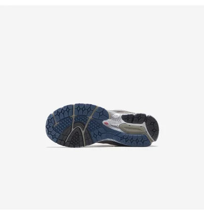 Кросівки чоловічі New Balance 2002R Grey M2002RVA