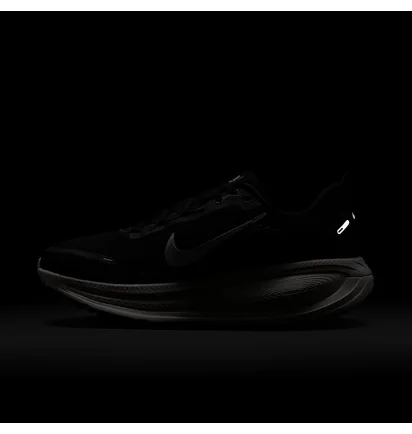 Кросівки жіночі Nike Vomero 18 Black HM6804-005
