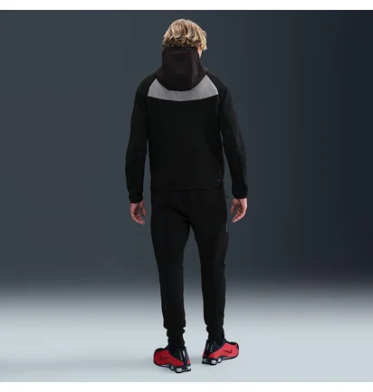 Спортивный костюм мужской Nike Tech Fleece Black/Grey IH4302-010__IH4303-010