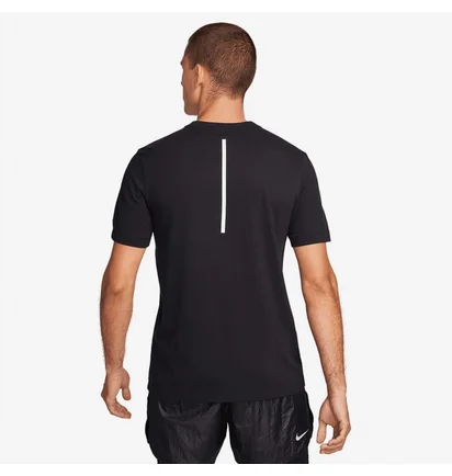 Футболка мужская Nike Dri-Fit Run Division T-Shirt Black FN0829-010