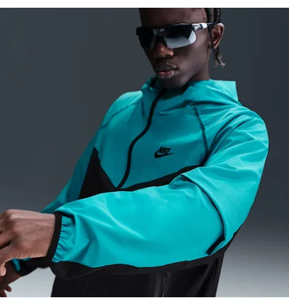 Ветровка мужская Nike Tech Windrunner Turquoise HM7151-345