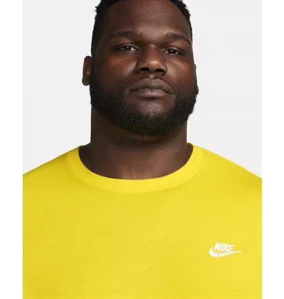 Футболка мужская Nike T-Shirt Sportswear Club Yellow AR4997-718