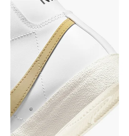 Кроссовки женские Nike Blazer Mid '77 Vintage White CZ1055-109