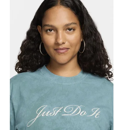 Футболка женская Nike T-Shirt Sportswear Light Blue FZ4889-361