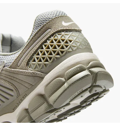 Кросівки чоловічі Nike Vomero 5 Dark Stucco Olive/Grey HF1553-002