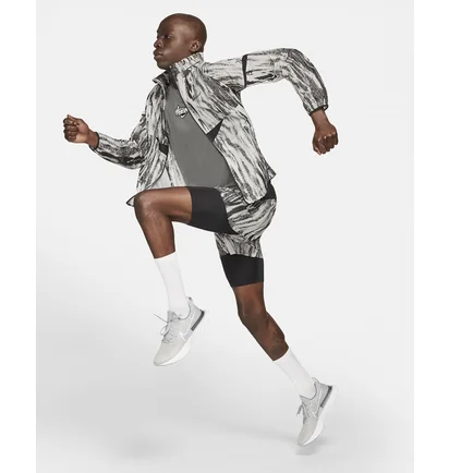 Вітровка чоловіча Nike Windrunner Wild Run White/Grey DA1161-077