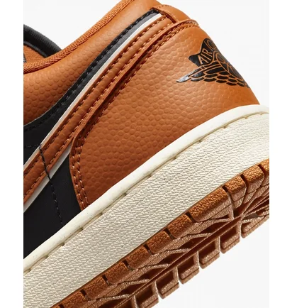 Кроссовки женские Air Jordan 1 Low Se Orange/Black Dv1299-800