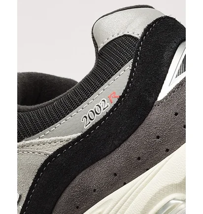 Кроссовки унисекс New Balance 2002R Grey M2002RSG