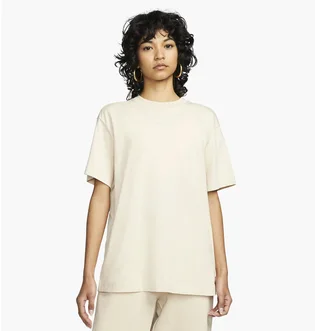 Футболка женская Nike W Nsw Essntl Tee Bf Lbr Beige Dn5697-126