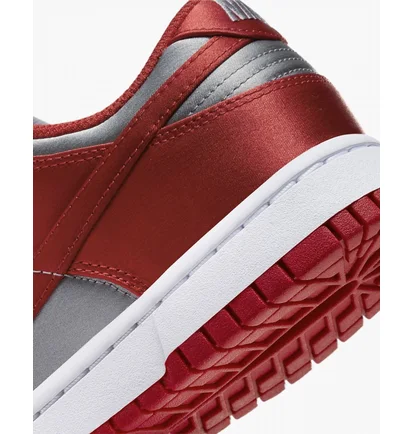 Кроссовки женские Nike Dunk Low Red/Grey DX5931-001