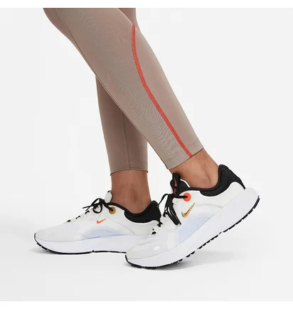 Леггинсы женские Nike Air Dri-Fit 7/8 Beige DD4052-033