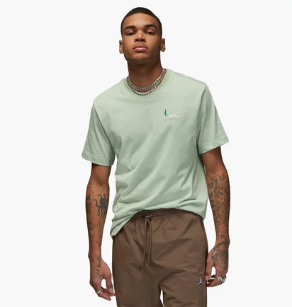 Футболка чоловіча Air Jordan Essentials MenS T-Shirt Olive DX9577-321