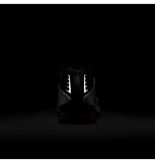 Кросівки жіночі Nike Shox R4 White/Black AR3565-011